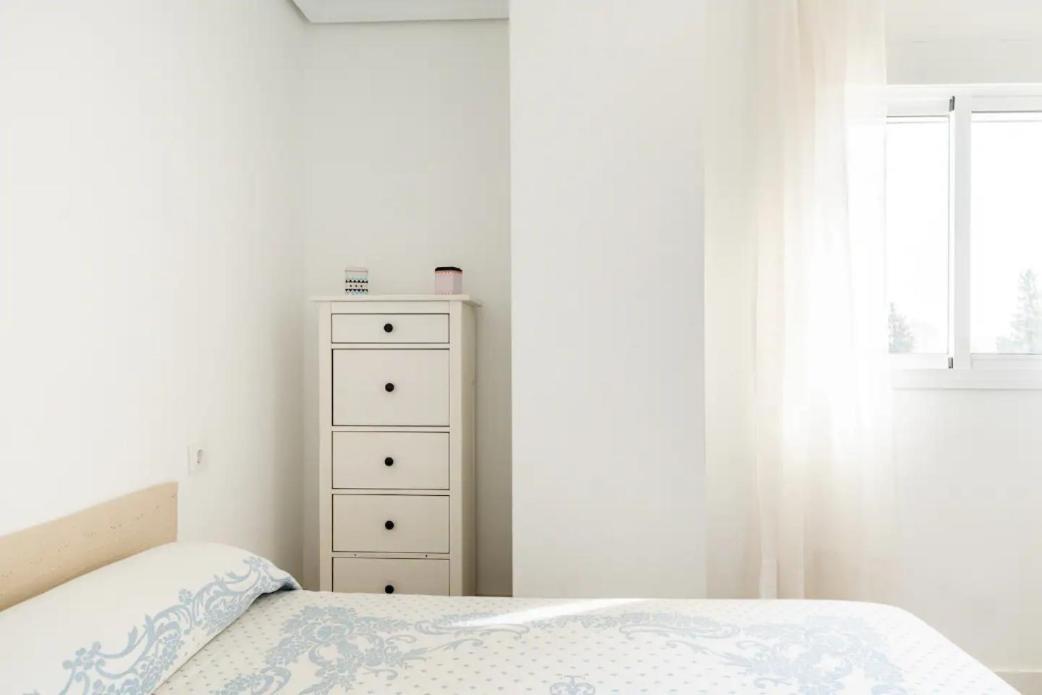 Amplio Con 4 Y 2 Banos - Great With 4 - 2 Baths Apartamento